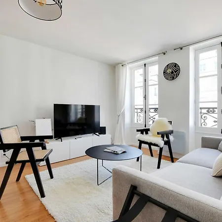 Elegant - 1bdr-4p - Marais-place Des Vosges Apartment *
